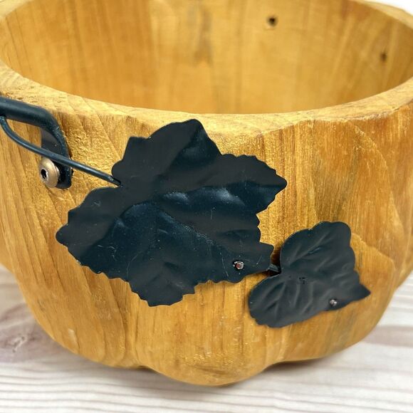VTG Pier1 Wooden Pumpkin Bowl Basket Metal Handle Rustic Thanksgiving Fall Decor - Picture 9 of 9